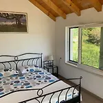 בית נופש House Ivica פוסטיר