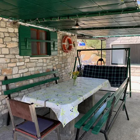 House Ivica * Postira