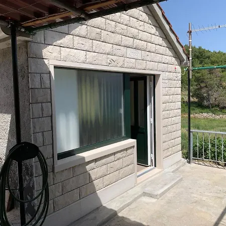House Ivica * Postira